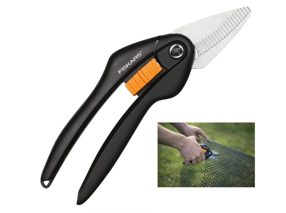 fiskars pruner Fiskars Single Stel Universal Snip - Image 1