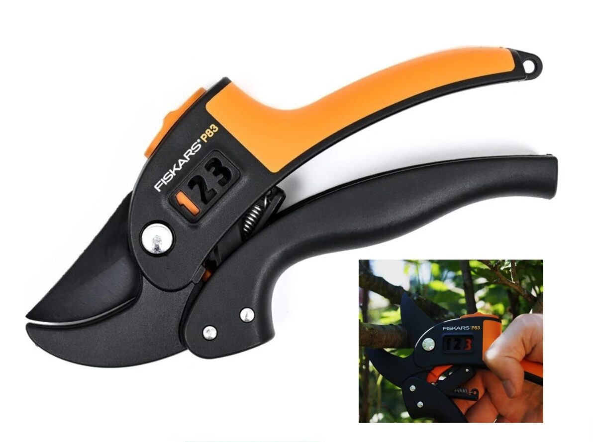 fiskars pruner2 Fiskars PowerStep Anvil Pruner - Image 1